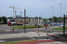 816203 Gezicht op het Westplein te Utrecht, vanaf de hoek Graadt van Roggenweg/Croeselaan, met op de achtergrond de ...